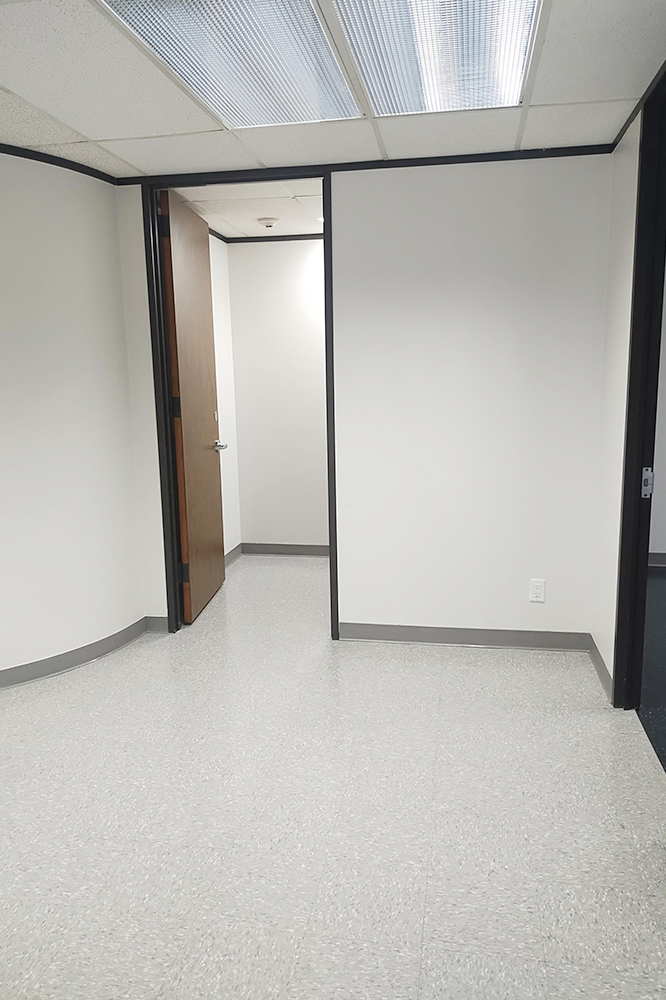 9896 Bissonnet Street - 100x210.01-sm