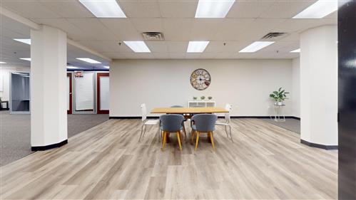 100 Cummings Center - 1-UI001x10000001