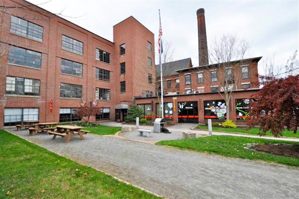 property with office space for rent at 73 Pickering Road, Rochester, NH 03839, USA