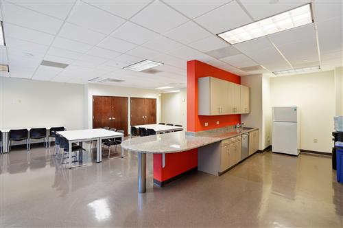 53 Perimeter Center East - 10000046x003-sm