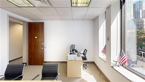 101 W Grand Ave. - 1-UIFL2---227x10000051