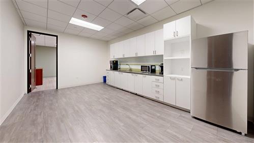 700 E Butterfield Rd - 1-UI019x10000059