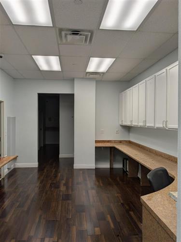 4200 South Fwy (Tower) - 105x100-sm