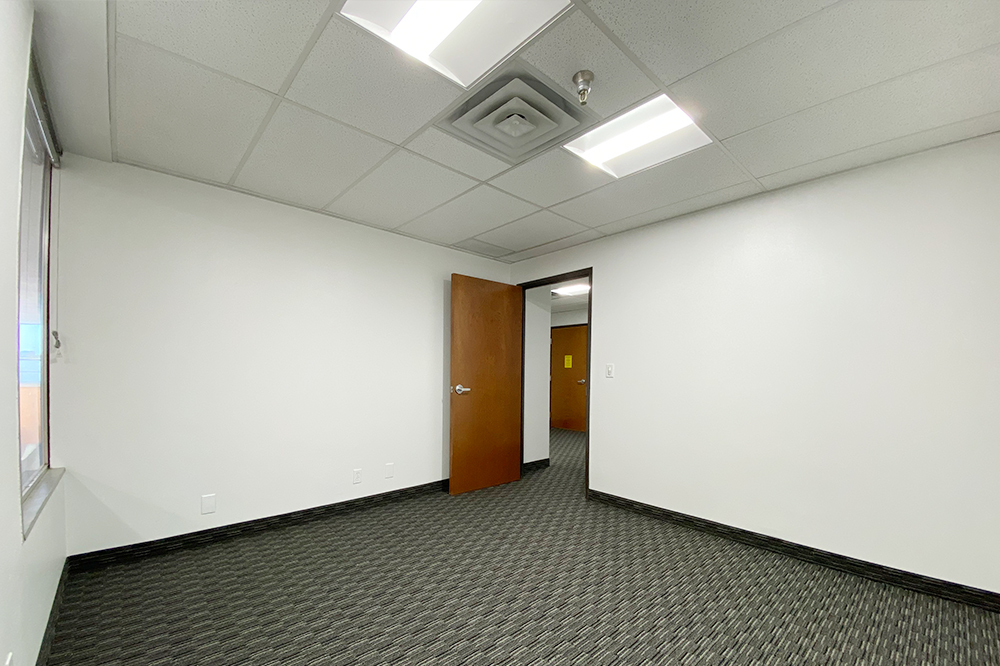 4200 South Fwy (Tower) - 105x230-sm