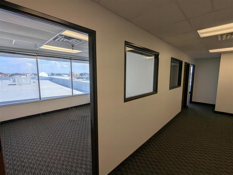 4200 South Fwy (Tower) - 105x426-sm