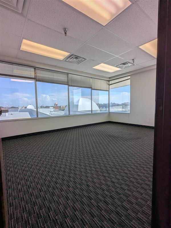 4200 South Fwy (Tower) - 105x426-sm