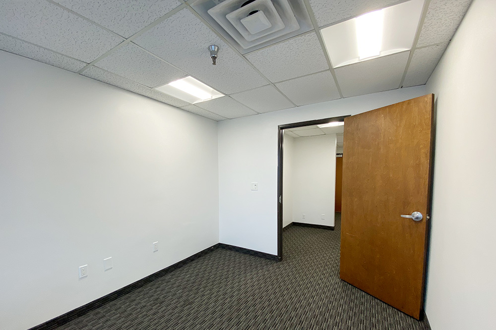 4200 South Fwy (Tower) - 105x505-sm