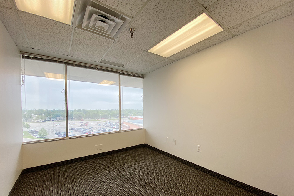 4200 South Fwy (Tower) - 105x510-sm