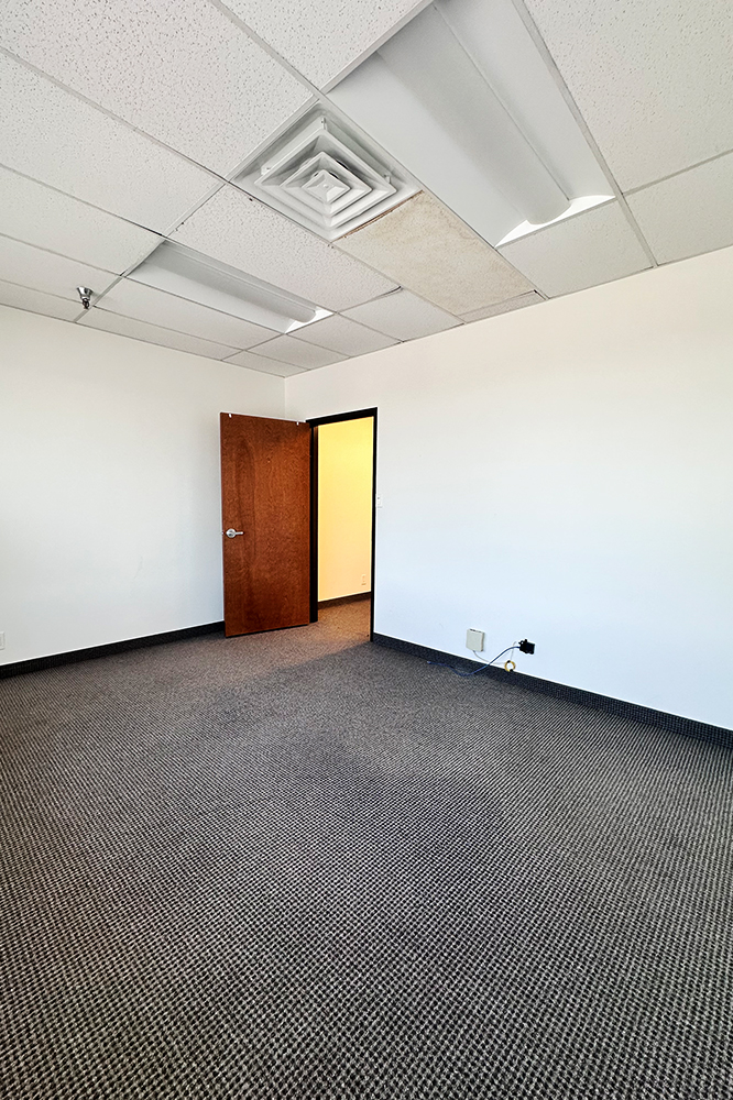 4200 South Fwy (Tower) - 105x704.01-sm