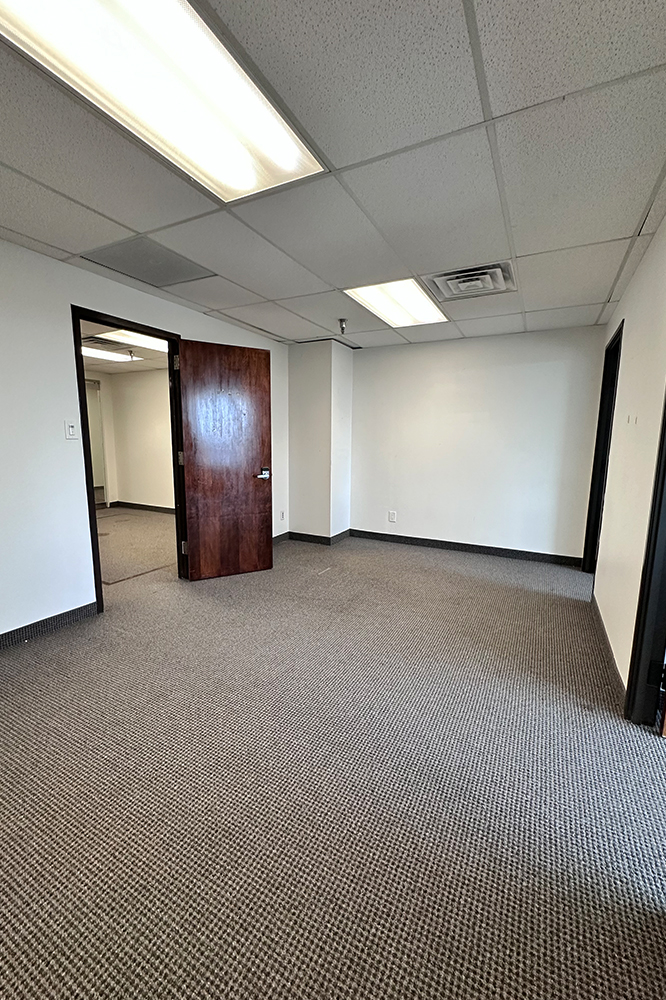 4200 South Fwy (Tower) - 105x704-sm