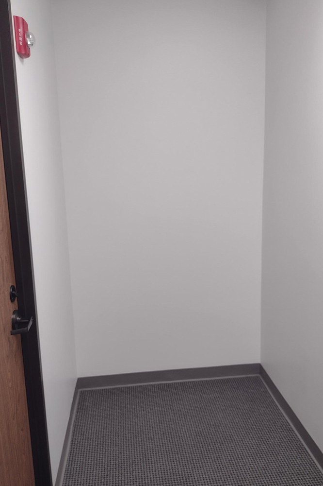 1-UI250Jx108.jpg