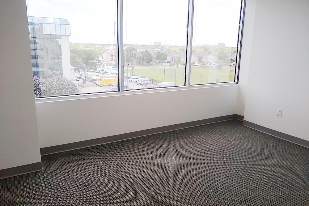 9894 Bissonnet Street - 11x520-sm