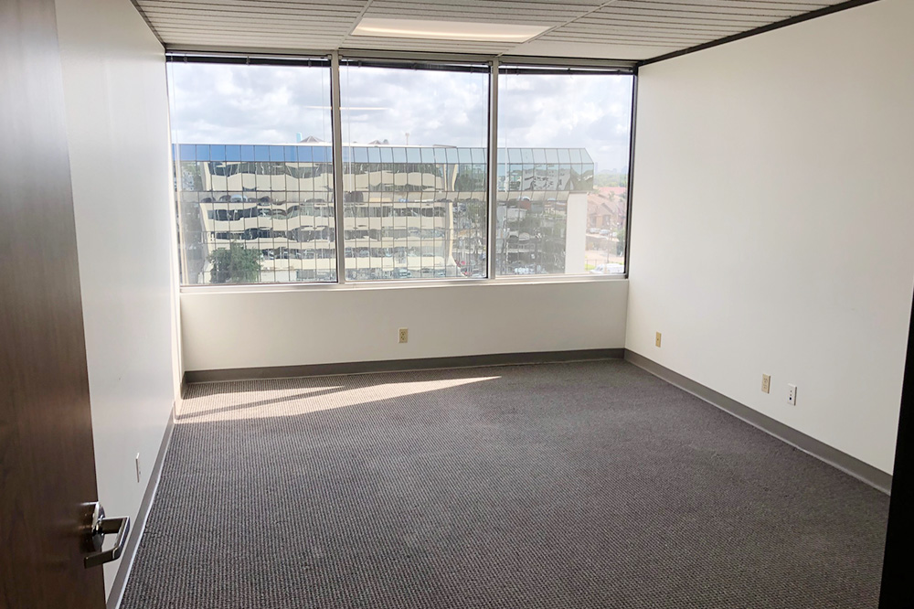 9894 Bissonnet Street - 11x684-sm