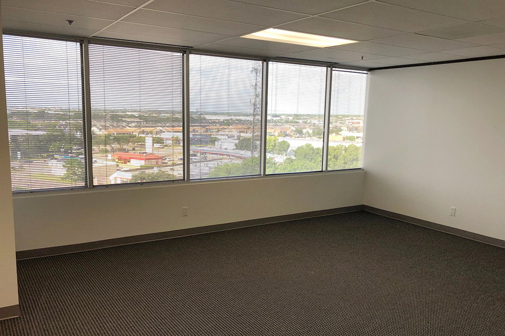 9894 Bissonnet Street - 11x875-sm