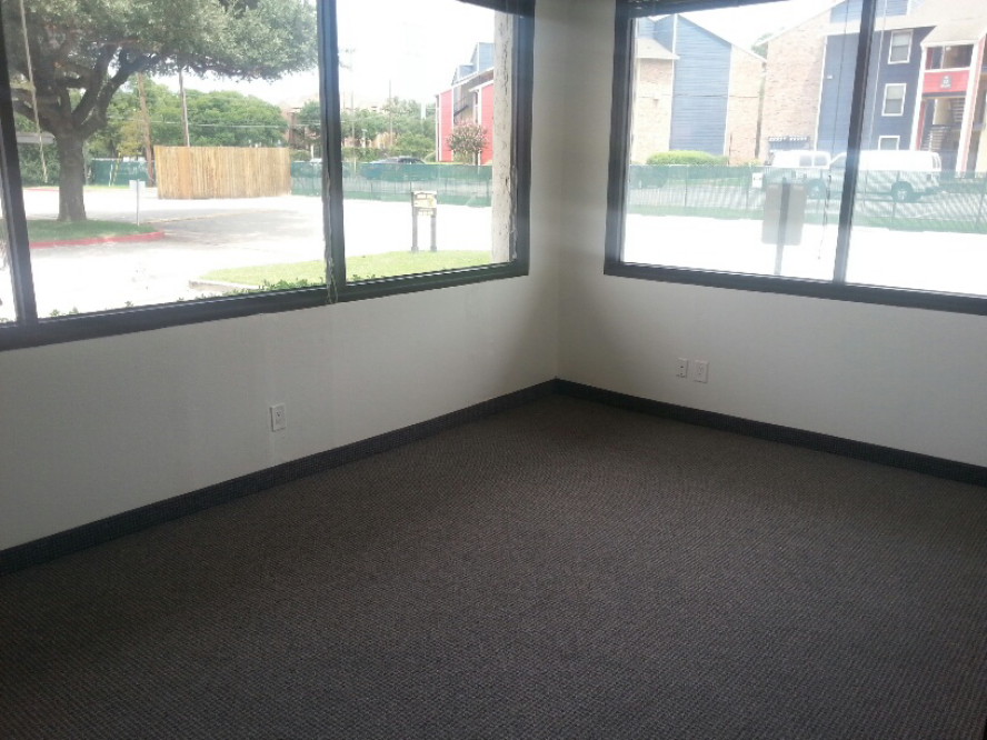 9550 Forest Ln - 110x304-sm