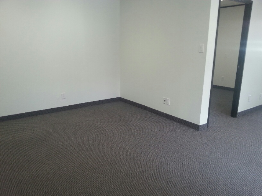 3-UI304x110.jpg