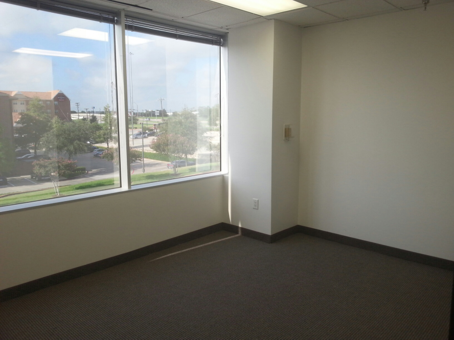 2300 Valley View Ln - 113x214-sm