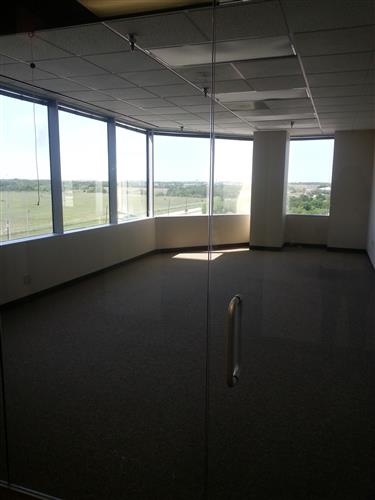 2300 Valley View Ln - 113x750-sm