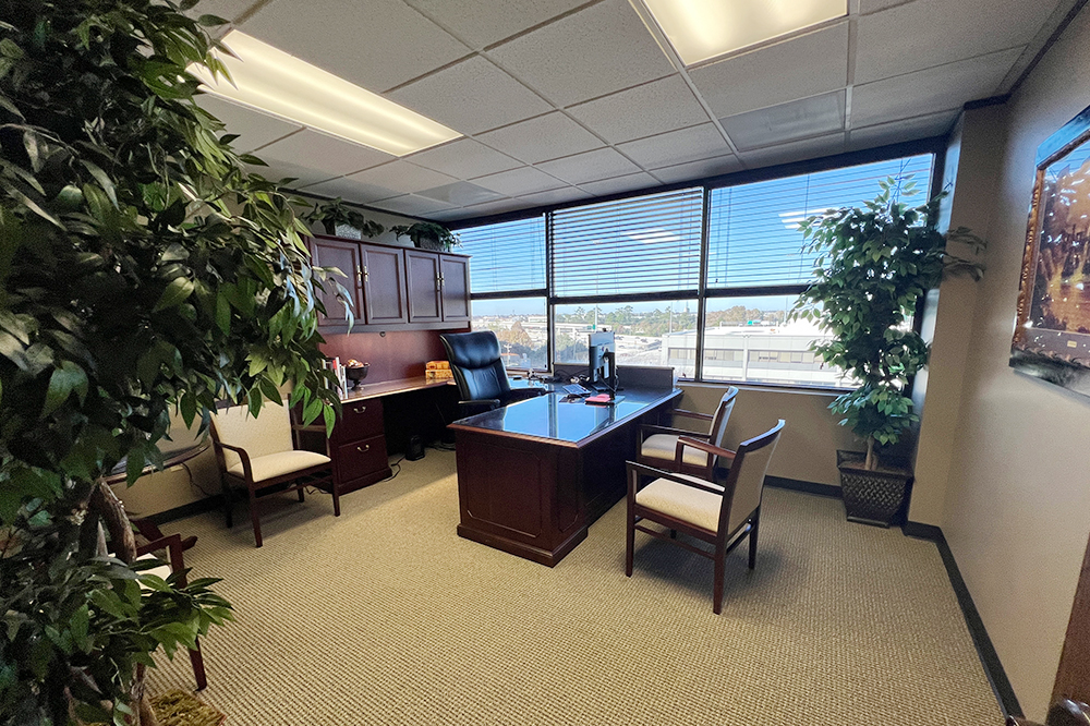 720 North Post Oak Road - 115x600.01-sm