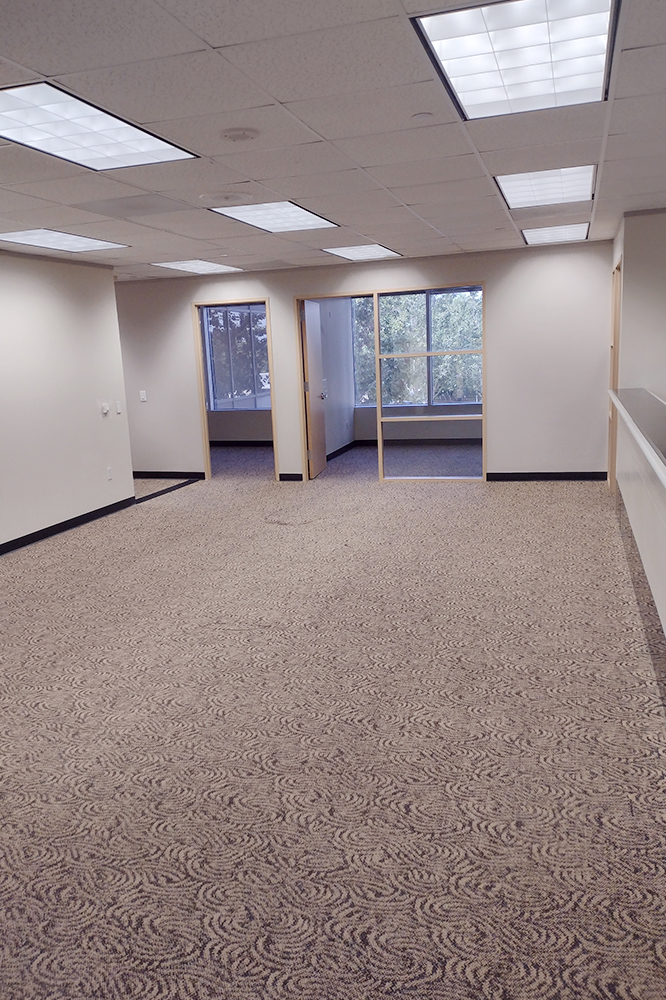 7322-7324 Southwest Freeway - 118x1-0303-sm