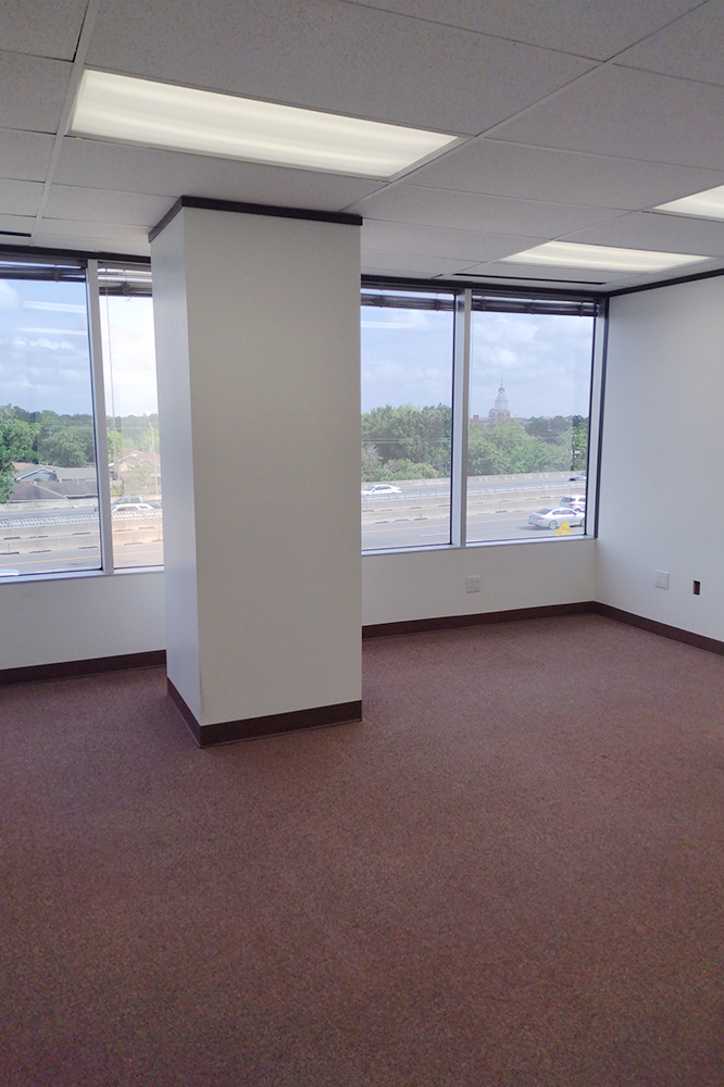 7322-7324 Southwest Freeway - 118x1-0410-sm