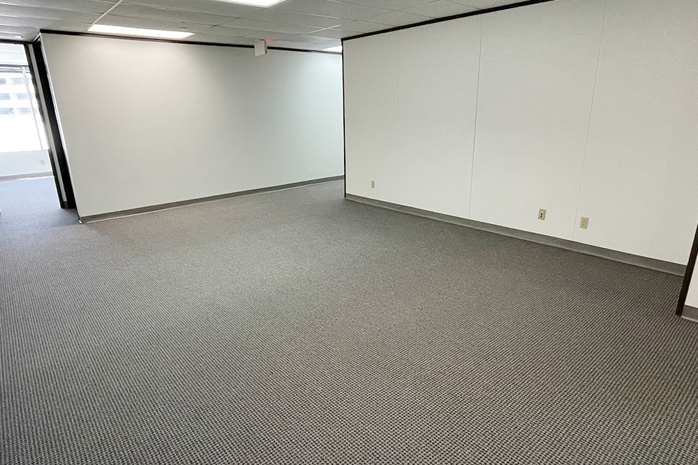 7322-7324 Southwest Freeway - 118x1-0472-sm