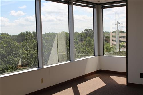 7322-7324 Southwest Freeway - 118x1-0485-sm