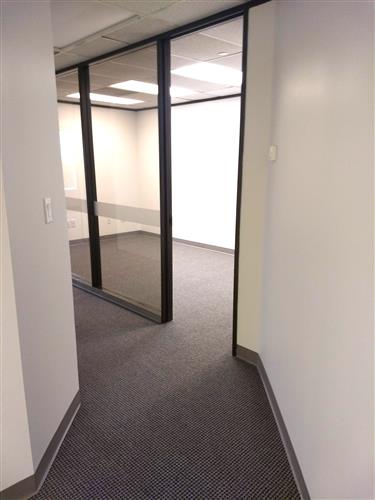 7322-7324 Southwest Freeway - 118x1-0615-sm