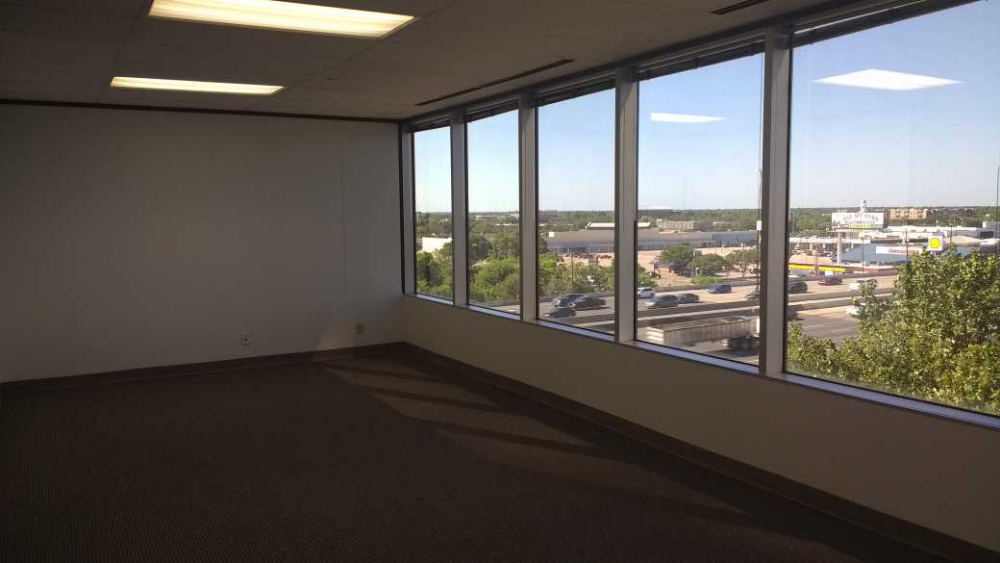 7322-7324 Southwest Freeway - 118x1-0630K-sm