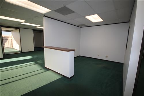 7322-7324 Southwest Freeway - 118x1-0645-sm