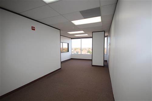 7322-7324 Southwest Freeway - 118x1-0710-sm