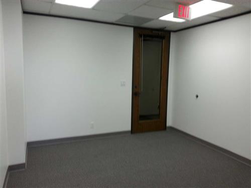 7322-7324 Southwest Freeway - 118x1-0722-sm