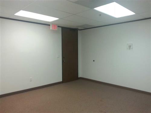 7322-7324 Southwest Freeway - 118x1-1015-sm