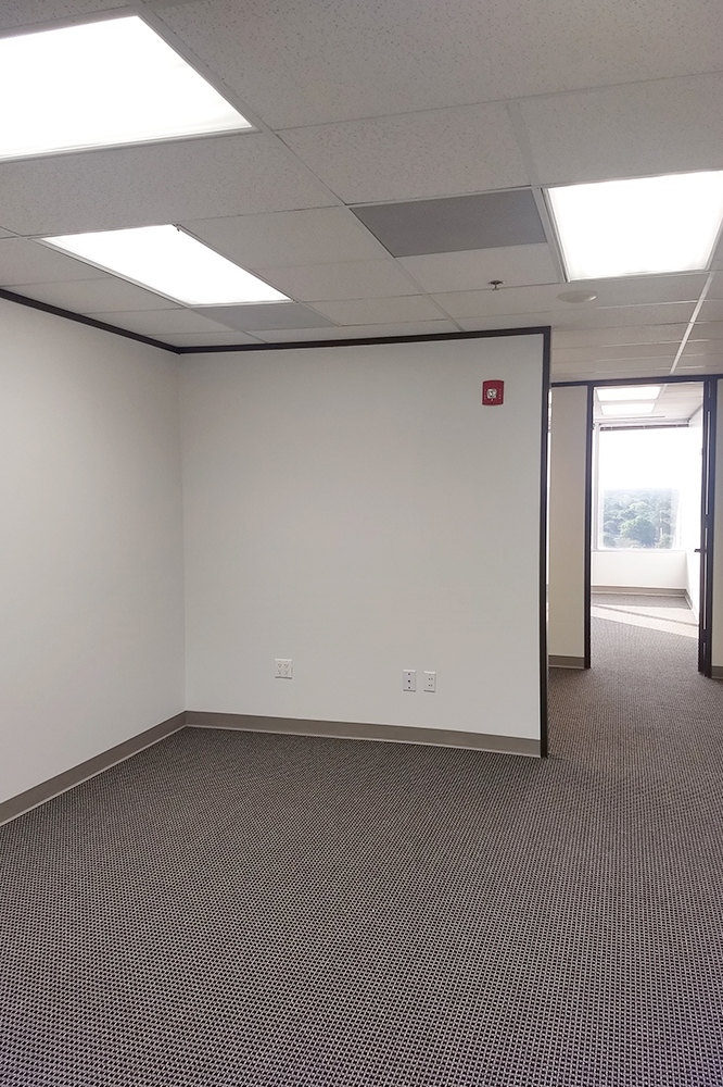 7322-7324 Southwest Freeway - 118x1-1065-sm