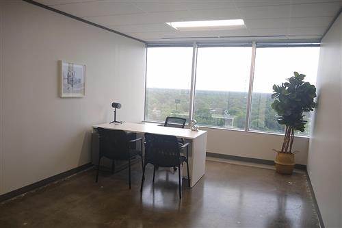 7322-7324 Southwest Freeway - 118x1-1114-sm