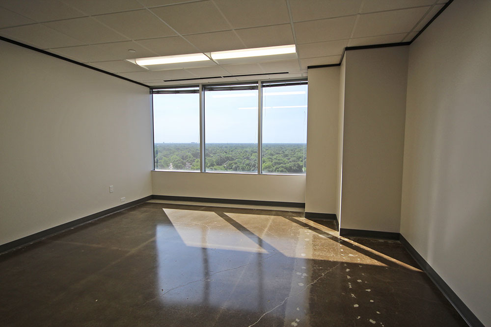 7322-7324 Southwest Freeway - 118x1-1124-sm