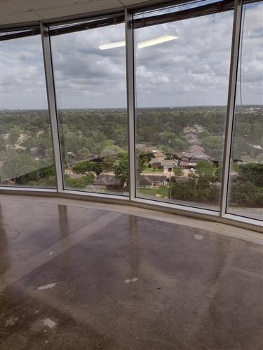 7322-7324 Southwest Freeway - 118x1-1128.01-sm