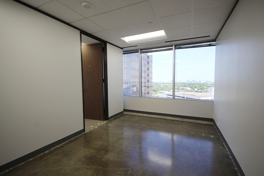 7322-7324 Southwest Freeway - 118x1-1142-sm