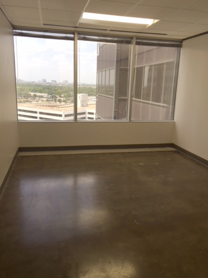 7322-7324 Southwest Freeway - 118x1-1144-sm