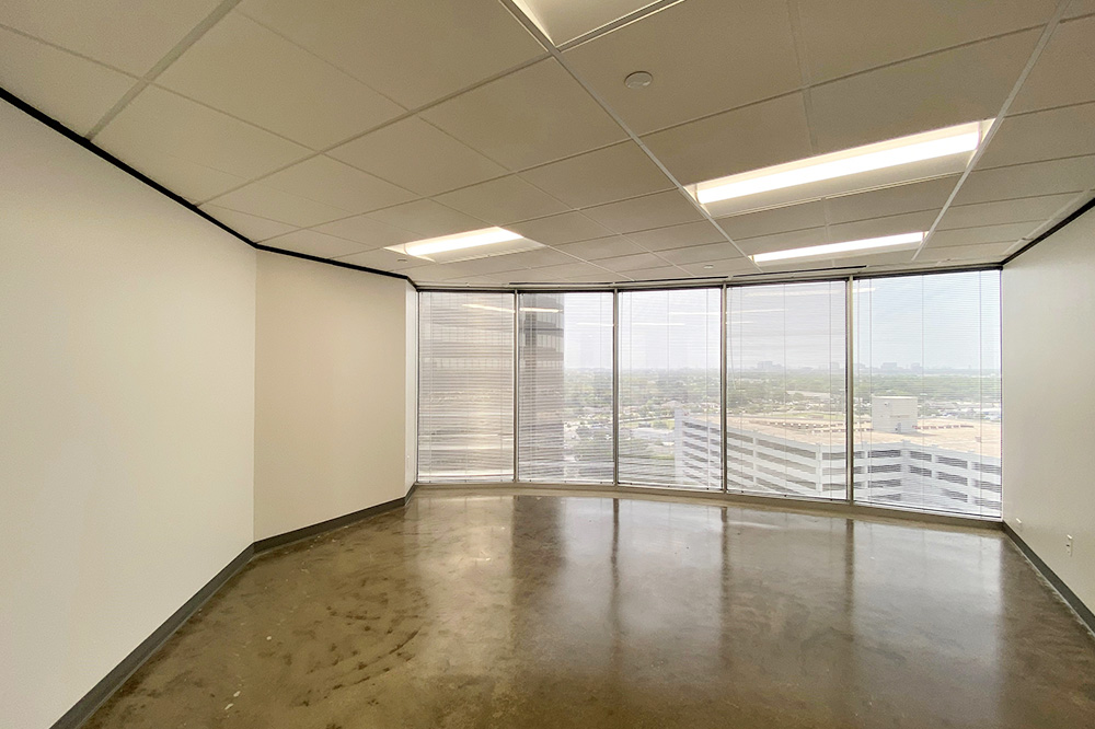 7322-7324 Southwest Freeway - 118x1-1162.01-sm