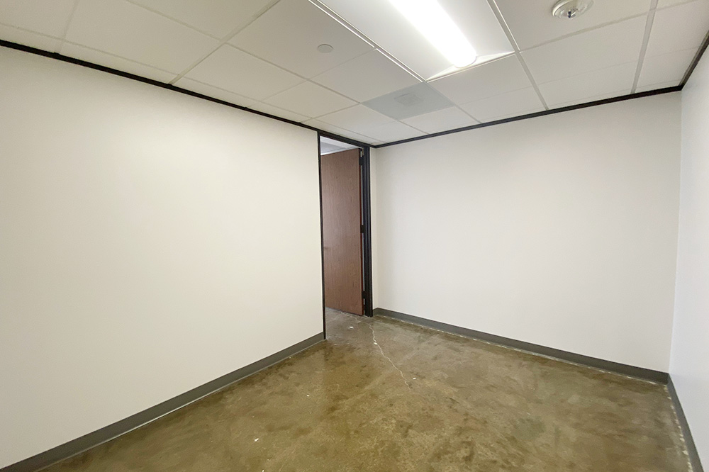 7322-7324 Southwest Freeway - 118x1-1162.01-sm