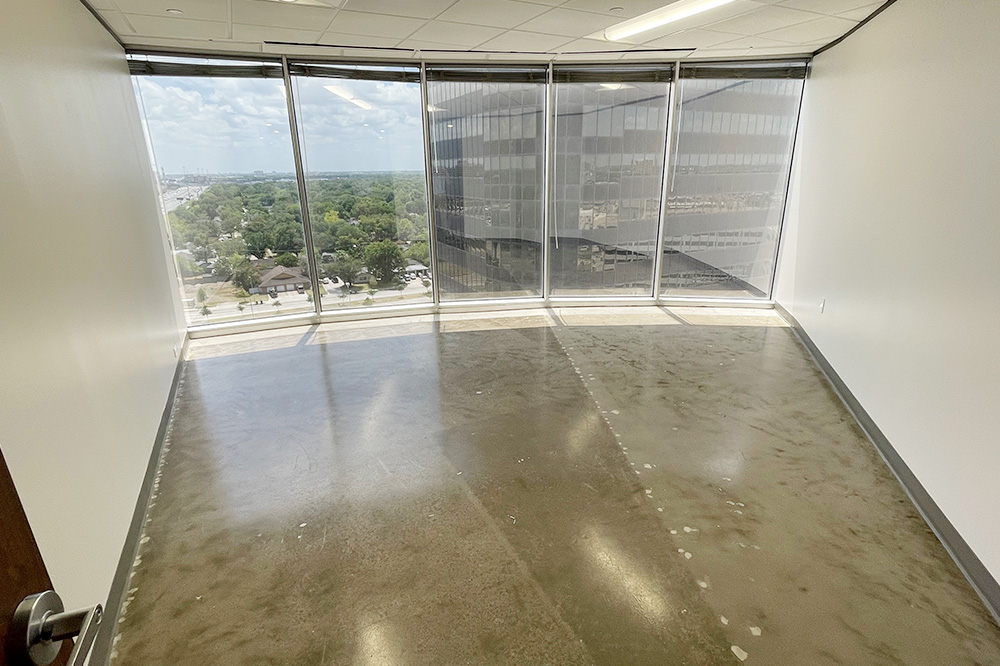 7322-7324 Southwest Freeway - 118x1-1162-sm