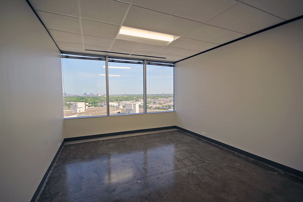 7322-7324 Southwest Freeway - 118x1-1174-sm