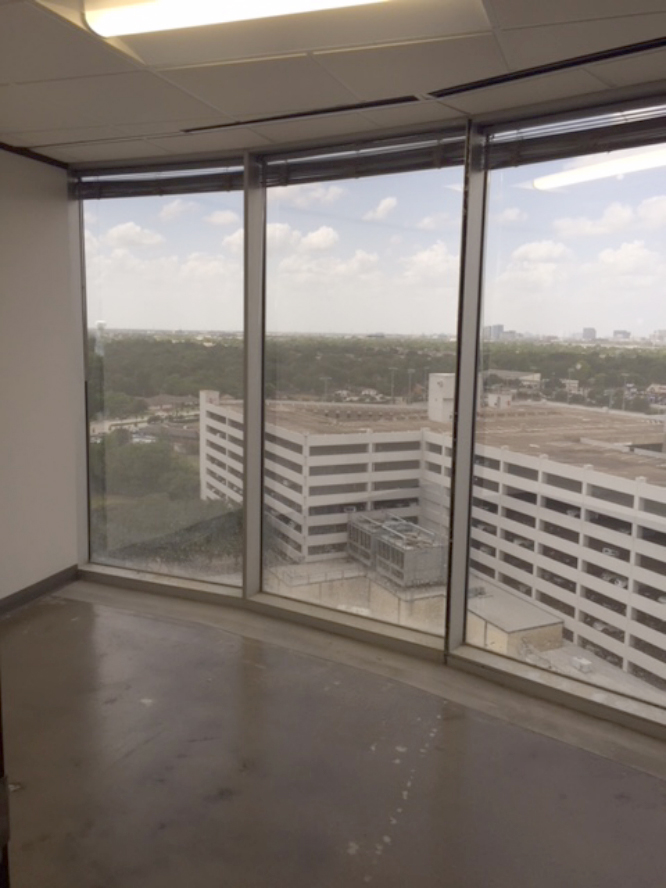 7322-7324 Southwest Freeway - 118x1-1182-sm