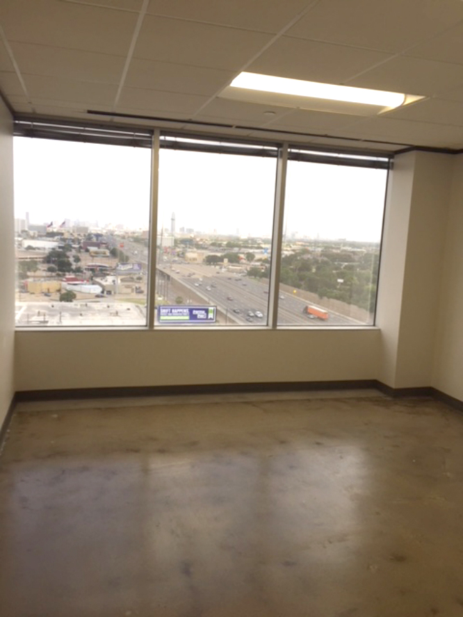 7322-7324 Southwest Freeway - 118x1-1186-sm