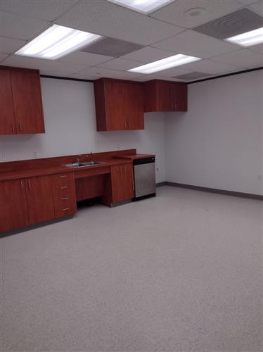 7322-7324 Southwest Freeway - 118x1-1550-sm