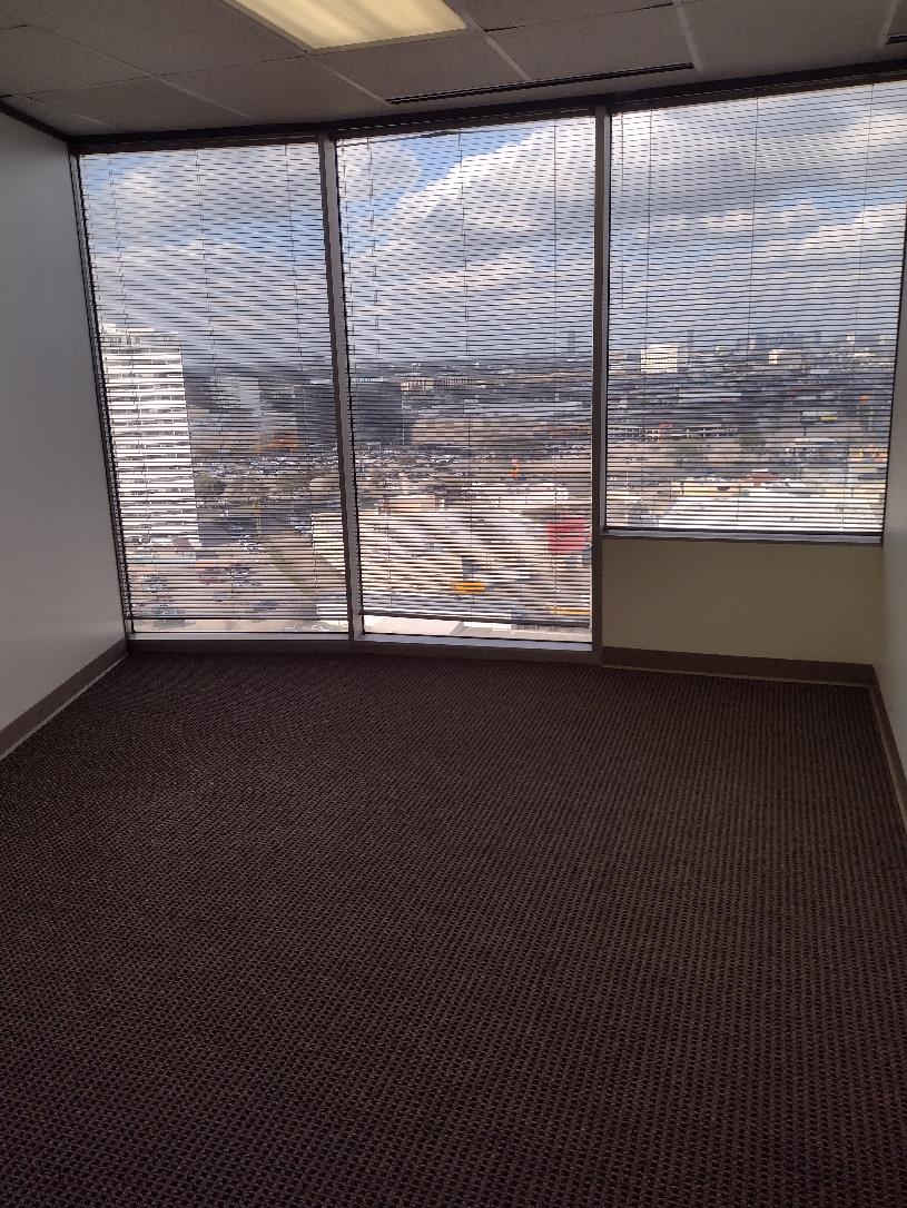 7322-7324 Southwest Freeway - 118x1-1550-sm