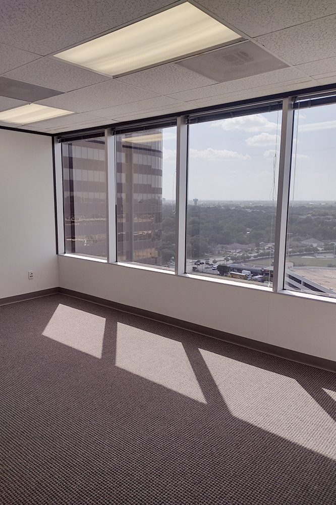 7322-7324 Southwest Freeway - 118x1-1590-sm