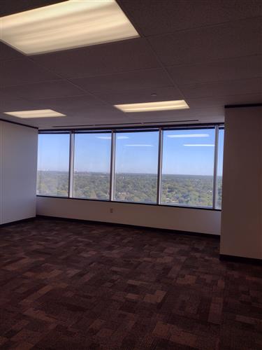 7322-7324 Southwest Freeway - 118x1-1608-sm