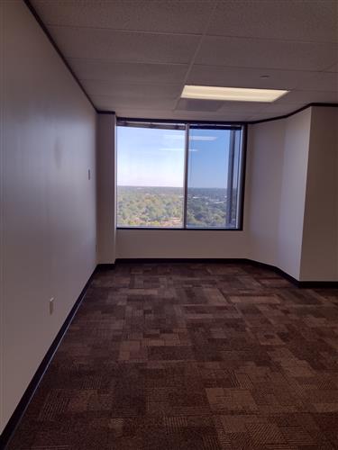 7322-7324 Southwest Freeway - 118x1-1614-sm